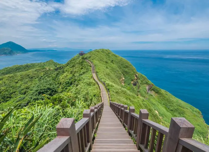 正濱漁港與鼻頭角