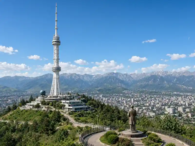 Kok-Tobe 科克托別山俯瞰阿拉木圖全景