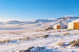 蒙古冬季蒙古包營地示意圖 / AI-generated winter ger-camp illustration